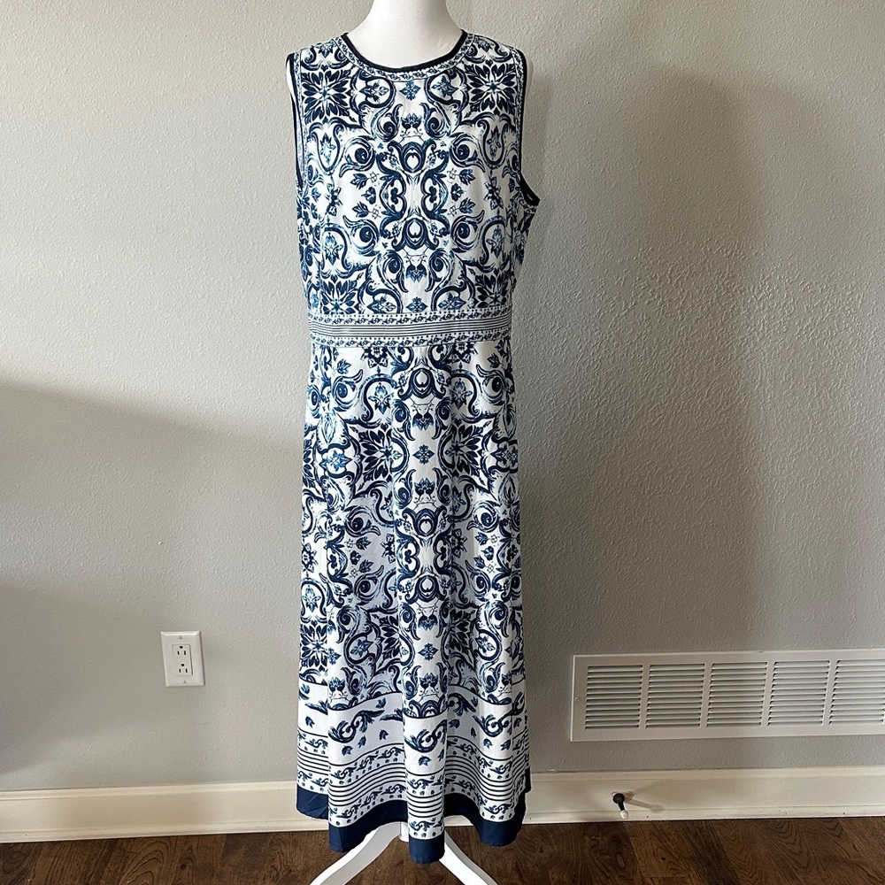SHEIN Blue and White Patterned Midi Dress